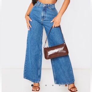 Pretty Little Thing Petite Wide Leg Jean